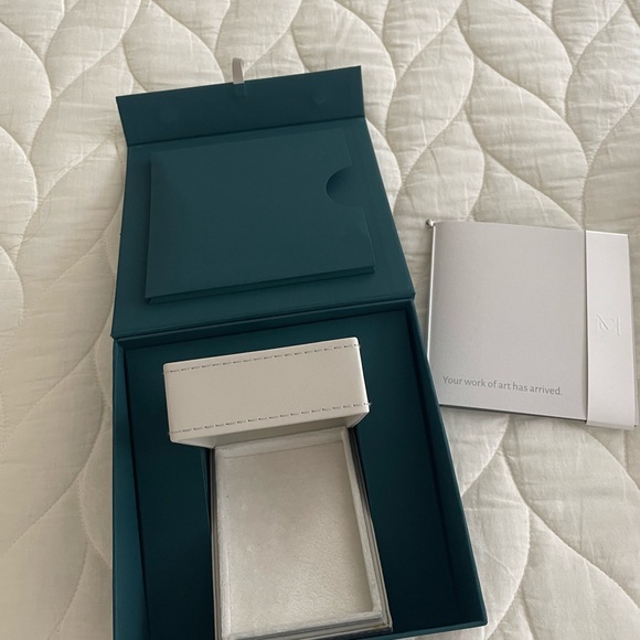 Melanie Casey silhouette box NWT - Picture 5 of 7